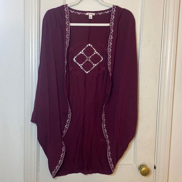 Maroon Caridgan - Picture 2 of 3